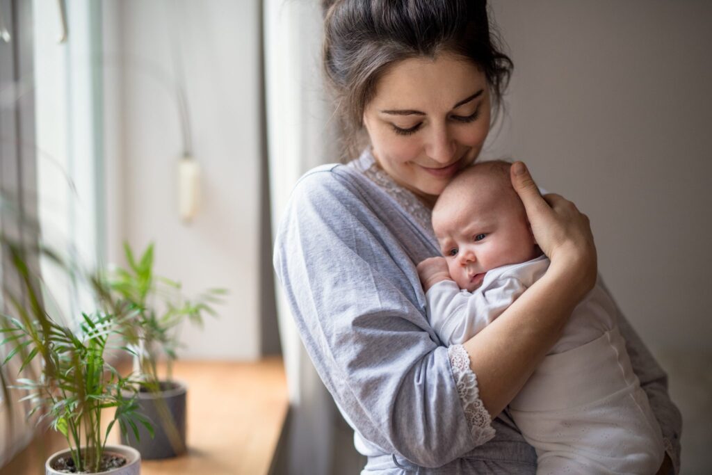 When Should You Transition to a Nanny After Using a Newborn Care Specialist?